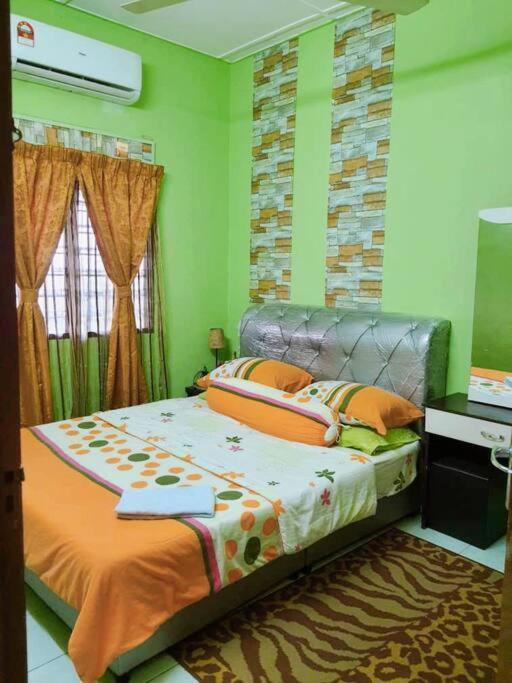 Syukur Homestay Ipoh Esterno foto